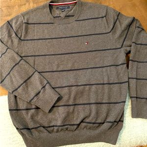 EUC Tommy Hilfiger Crewneck Sweater